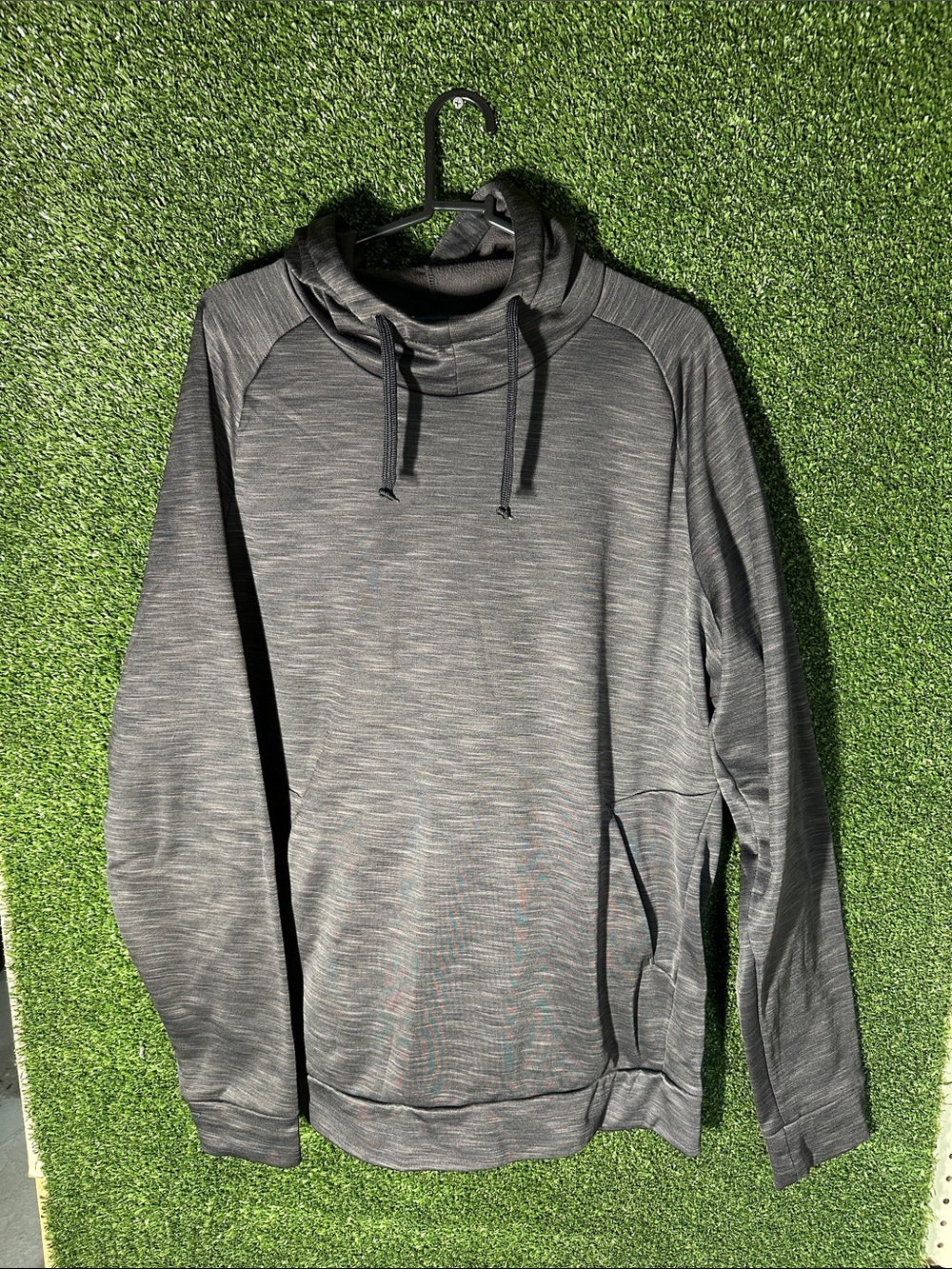 Men's Charcoal Gray Hooded Pullover Long-Sleeve Shirt